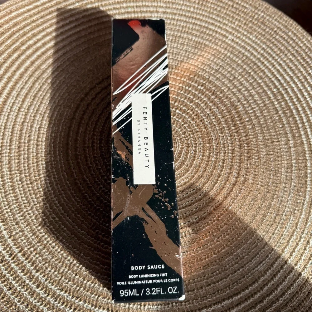 NEW Fenty Beauty by Rihanna - Body Sauce Body Luminizing Tint - Sinamon Sizzle